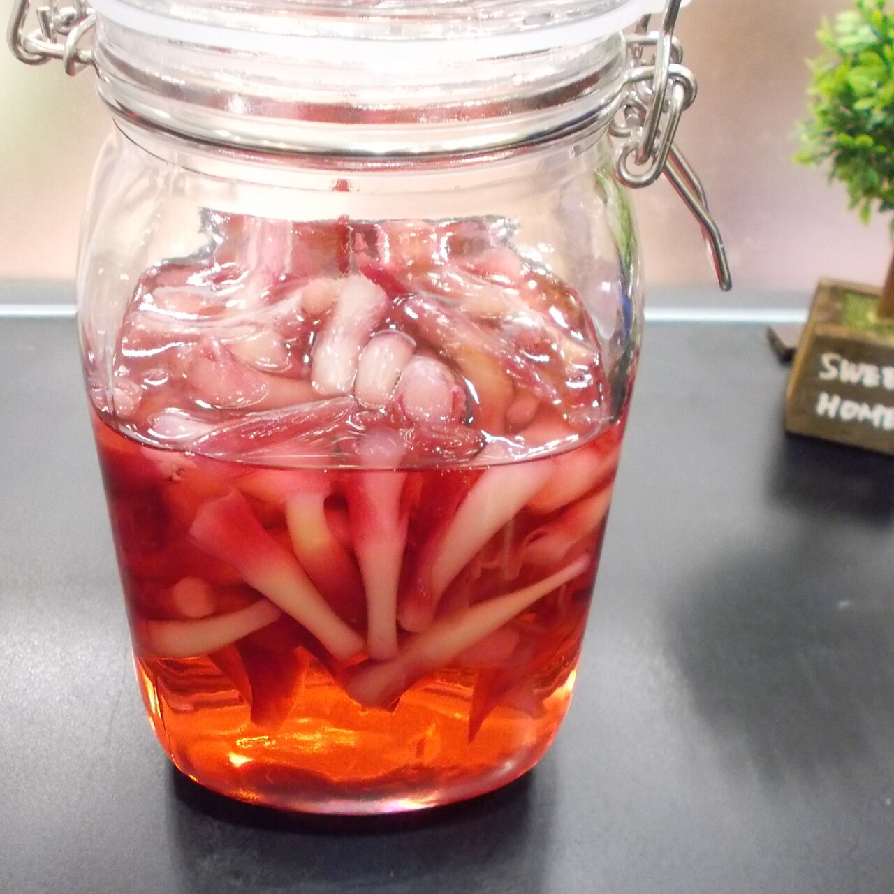 お多福らっきょう酢で　茎みょうがの甘酢漬け