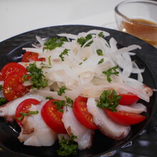 かけうめで たこのカルパッチョ風サラダ