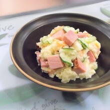 お肉が好き! ゴロンと焼豚ポテトサラダ