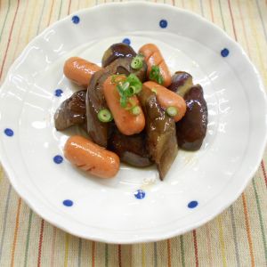 ウィンナーと茄子のバター醤油炒め