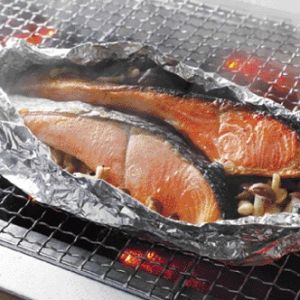 うまみ銀鮭のホイル焼き (BBQちゃんちゃん焼き)
