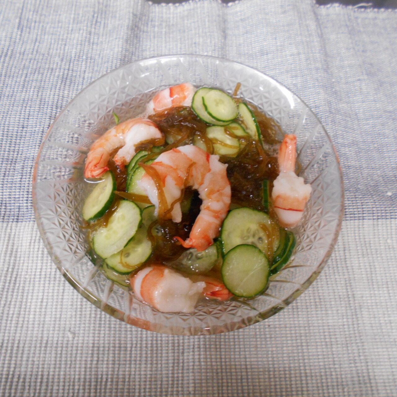 エビともずくの酢の物