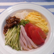 冷やし中華♪ (揖保乃糸手延中華麺龍の夢)