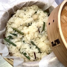 直径18センチのせいろで作る山菜おこわ