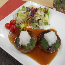 ジャポネソースでおろしハンバーグ