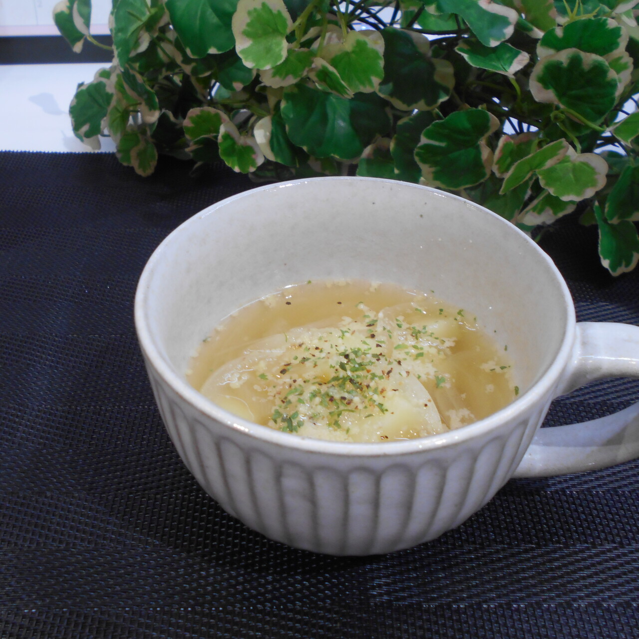 新玉ねぎとじゃがいものスープ