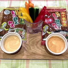 とり野菜みそとマヨネーズでディップソース